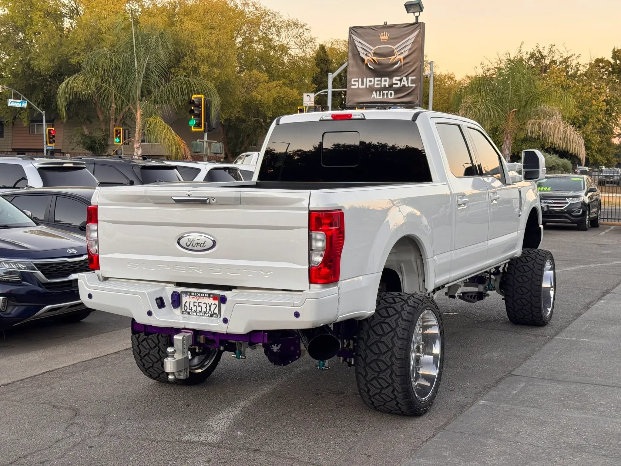 Used 2017 Ford F350 Lariat w/ Lariat Value Package AWD/4WD image 6