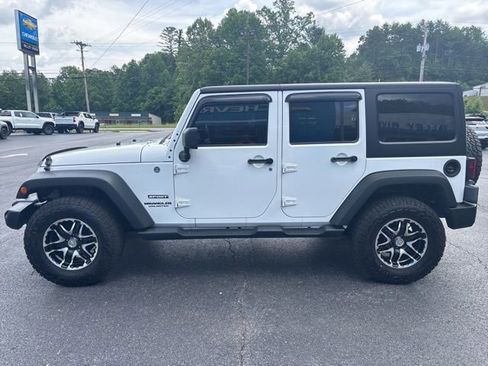 Used 2013 Jeep Wrangler Unlimited Sport AWD/4WD image 8
