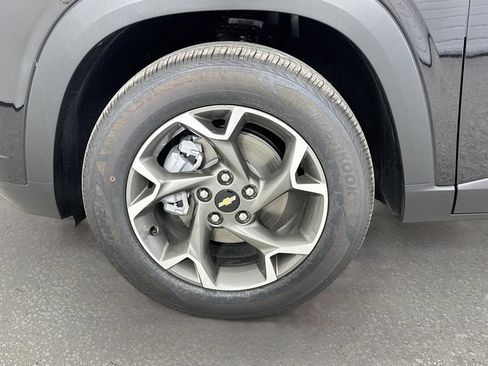 New 2026 Chevrolet Trax LT FWD image 31