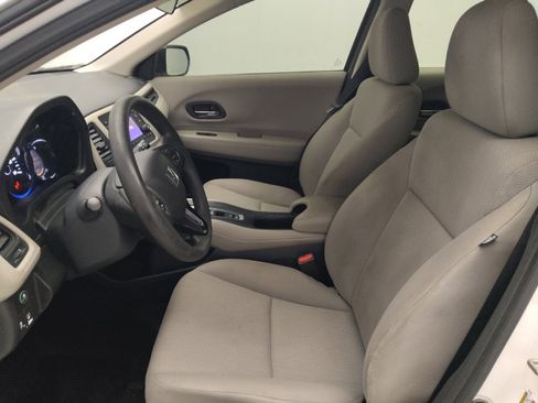 Used 2016 Honda HR-V LX image 17