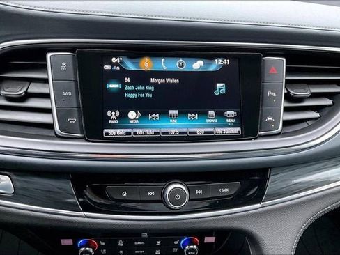Used 2018 Buick Enclave Premium w/ Experience Buick Package AWD/4WD image 24