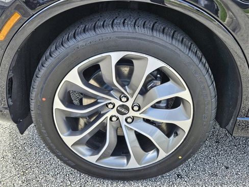 Certified 2022 Lincoln Aviator Grand Touring w/ Equipment Group 301A image 17