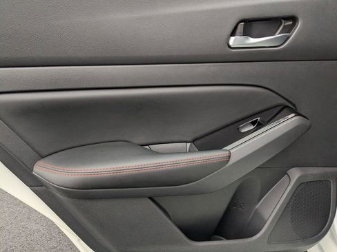 Used 2025 Nissan Altima 2.5 SR image 25