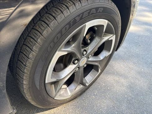 Used 2023 Chevrolet Malibu LT image 27