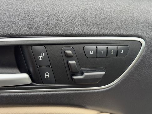 Used 2016 Mercedes-Benz GLA 250 4MATIC image 20