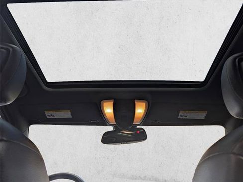 Used 2013 Mercedes-Benz C 300 Sport image 17