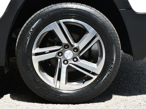 Used 2019 GMC Terrain SLT image 19