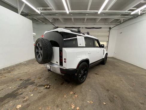 Used 2020 Land Rover Defender 110 HSE image 6