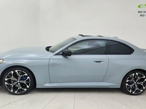 Used 2025 BMW M240i Coupe RWD image 3