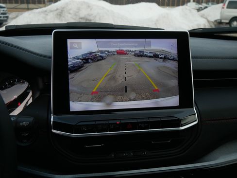 Used 2024 Jeep Compass Trailhawk image 32