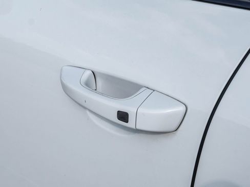 Used 2017 Porsche Cayenne Platinum Edition AWD/4WD image 49