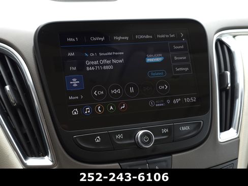 Used 2024 Chevrolet Malibu LT FWD image 14