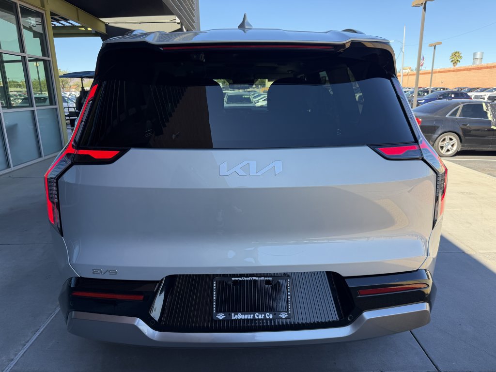 Used 2024 Kia EV9 Land AWD/4WD image 13