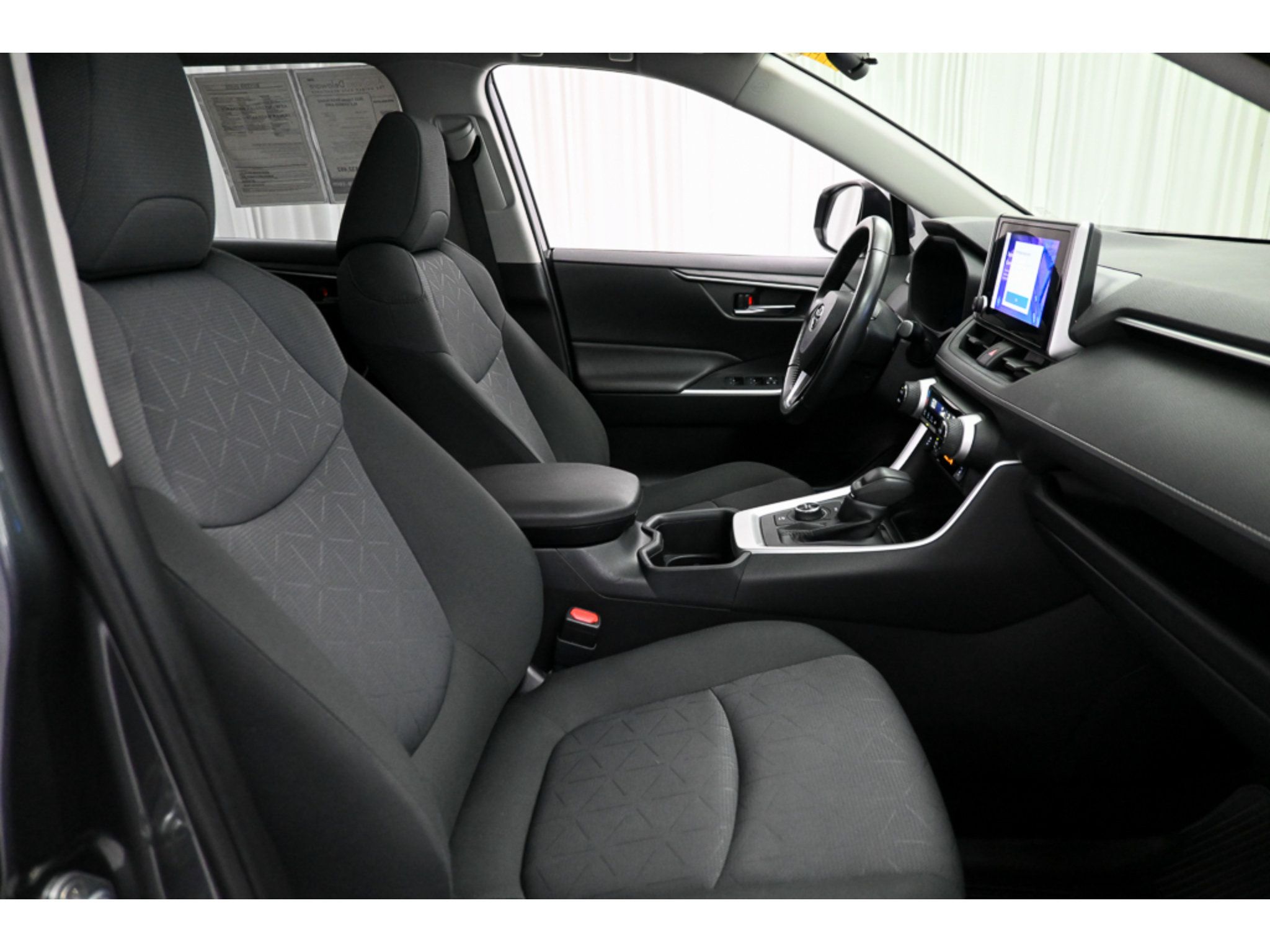 Used 2023 Toyota RAV4 XLE w/ Convenience Package AWD/4WD image 17