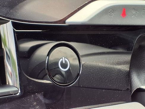 New 2025 Porsche Taycan image 20