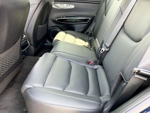 Used 2025 Genesis GV70 2.5T image 24