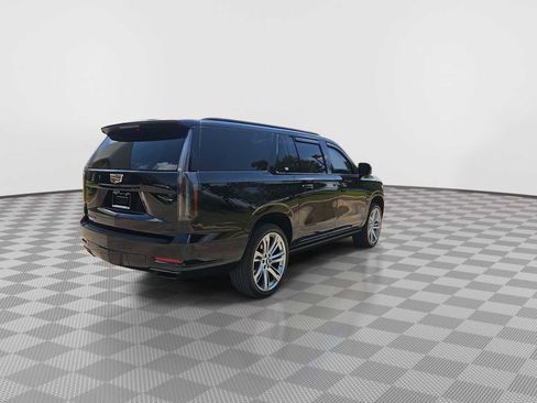 Used 2025 Cadillac Escalade ESV Sport w/ Touring Package AWD/4WD image 13