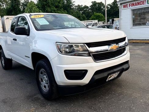 Used 2017 Chevrolet Colorado W/T w/ WT Convenience Package AWD/4WD image 4