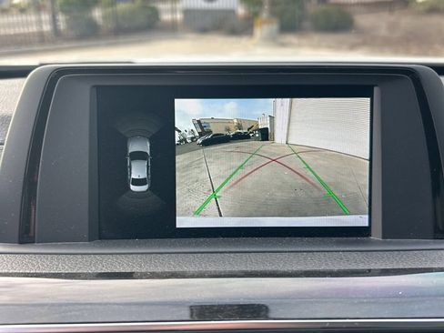Used 2018 BMW 330e RWD image 10