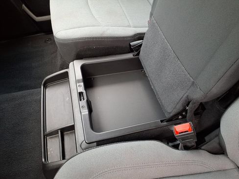 Used 2024 RAM 2500 Big Horn w/ Bed Utility Group image 12