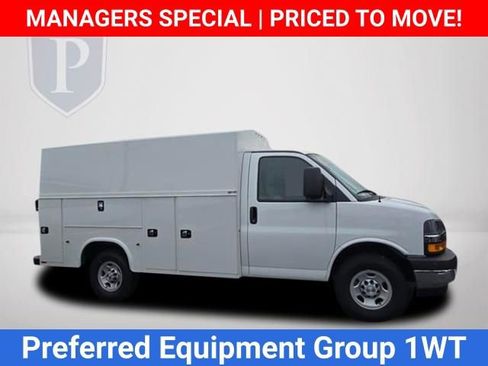New 2025 Chevrolet Express 3500 w/ Power Convenience Package RWD image 4