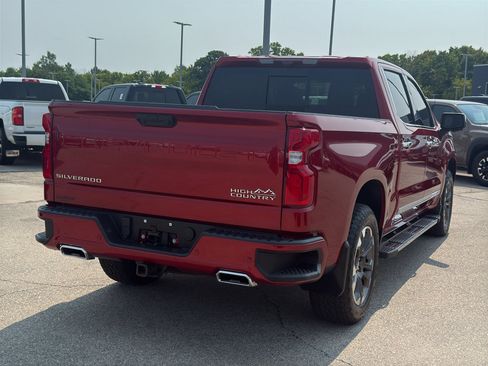 Certified 2024 Chevrolet Silverado 1500 High Country w/ Technology Package AWD/4WD image 5