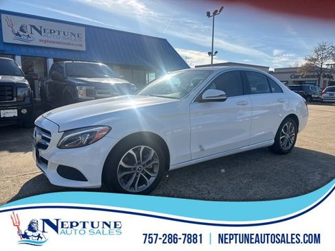 Used 2017 Mercedes-Benz C 300 4MATIC Sedan image 1