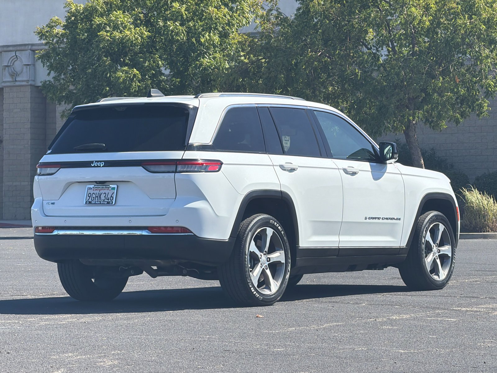 Used 2023 Jeep Grand Cherokee 4WD 4xe w/ Luxury Tech Group II image 4