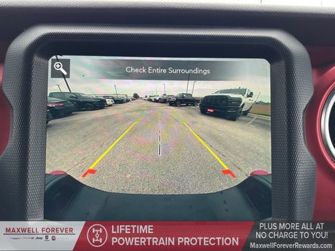 Used 2021 Jeep Gladiator Rubicon image 9