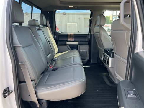 Used 2018 Ford F150 Lariat w/ Equipment Group 502A Luxury AWD/4WD image 28