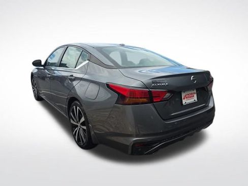 Used 2019 Nissan Altima 2.5 SR FWD image 3