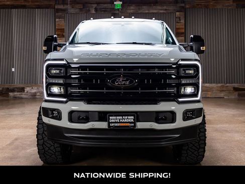 Used 2026 Ford F250 Platinum AWD/4WD image 4