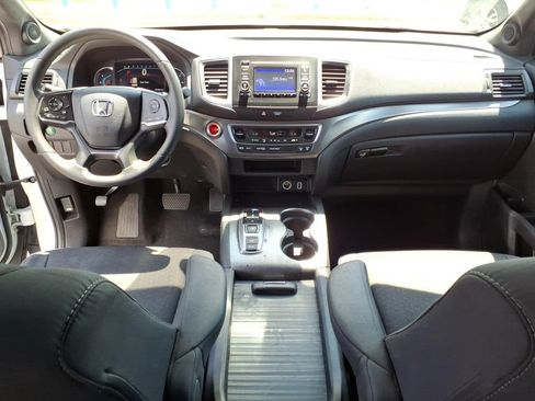 Used 2019 Honda Passport Sport image 5