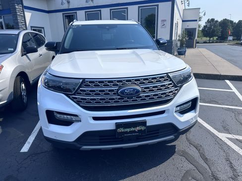 Used 2020 Ford Explorer Limited AWD/4WD image 4