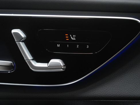 New 2026 Mercedes-Benz GLC 43 AMG 4MATIC image 32