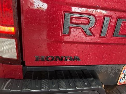Used 2025 Honda Ridgeline TrailSport image 8