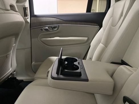 Used 2024 Volvo XC90 B6 Core AWD/4WD image 72