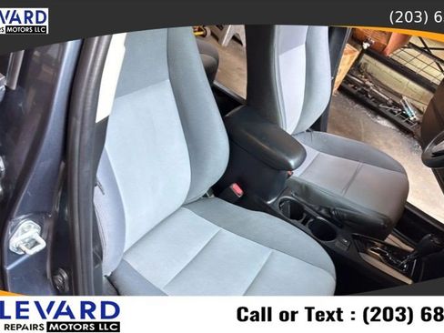 Used 2016 Toyota Corolla L FWD image 37