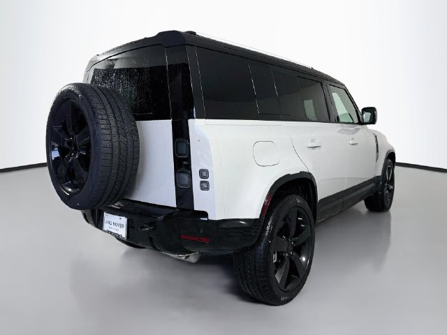 New 2026 Land Rover Defender 110 X-Dynamic SE AWD/4WD image 5