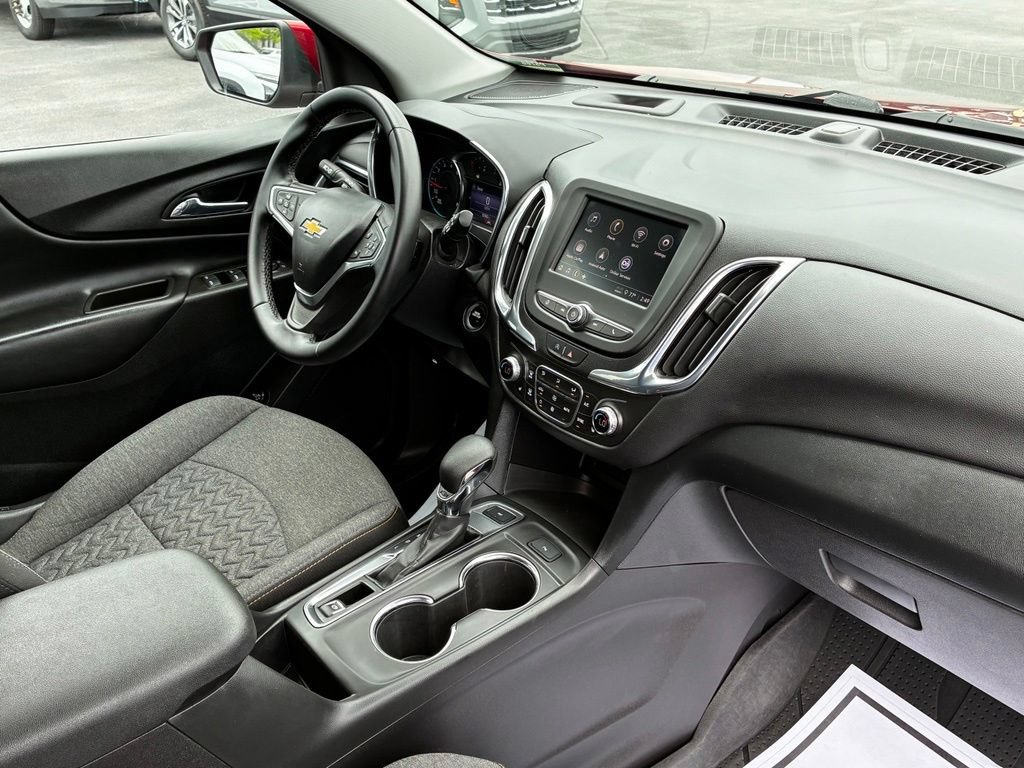Used 2023 Chevrolet Equinox LT AWD/4WD image 25