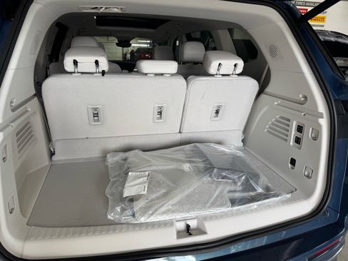 New 2026 Buick Enclave Avenir w/ Super Cruise Package image 8