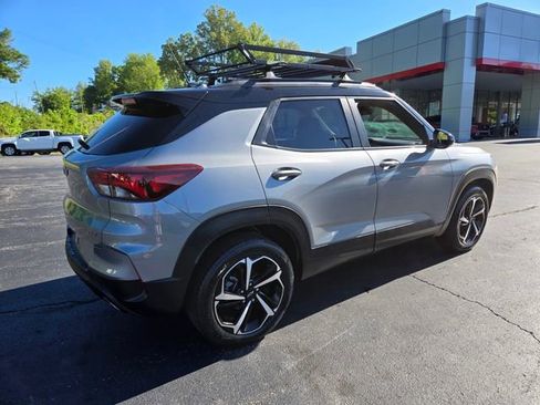 Used 2023 Chevrolet TrailBlazer RS w/ Convenience Package AWD/4WD image 8