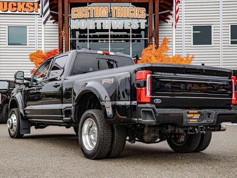 Used 2025 Ford F450 Platinum w/ FX4 Off-Road Package image 6