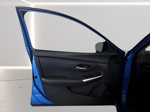 Used 2024 Nissan Sentra SR w/ SR Premium Package FWD image 23
