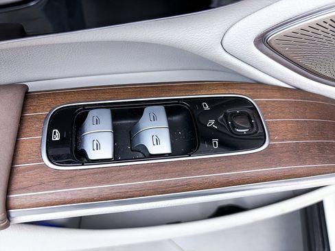 Used 2022 Mercedes-Benz EQS 580 4MATIC Sedan image 21