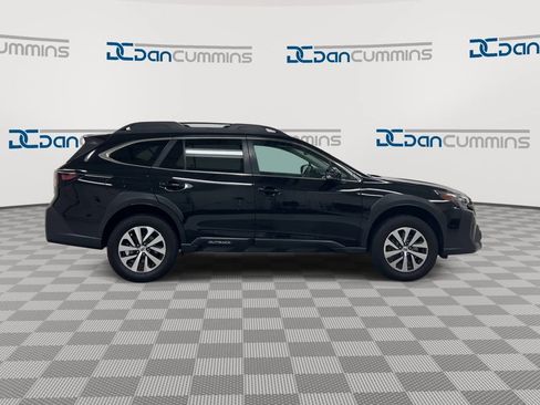 Used 2023 Subaru Outback Premium AWD/4WD image 9
