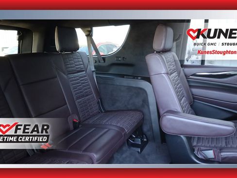 Used 2024 Cadillac Escalade ESV Sport Platinum w/ LPO, ONYX Package image 32