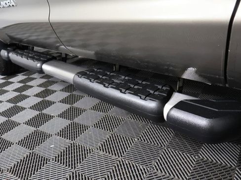 Used 2012 Toyota Tundra SR5 image 21