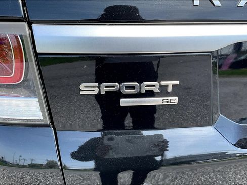 Used 2017 Land Rover Range Rover Sport SE AWD/4WD image 27