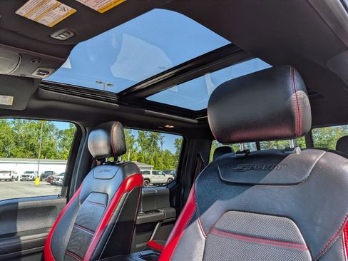 Used 2019 Ford F150 Lariat w/ Equipment Group 502A Luxury AWD/4WD image 14
